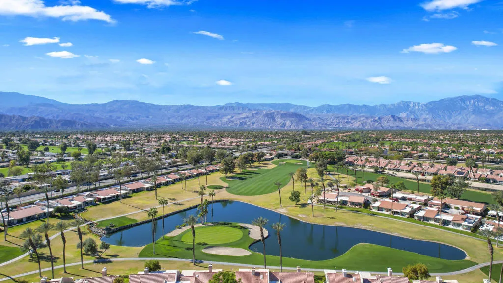 41691 Jupiter Hills Court, Palm Desert, California 92211 home-pic-30