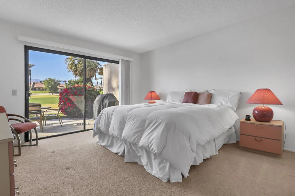 41691 Jupiter Hills Court, Palm Desert, California 92211 home-pic-4