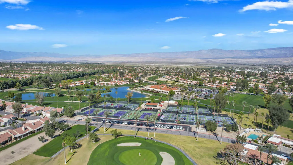 41691 Jupiter Hills Court, Palm Desert, California 92211 home-pic-36