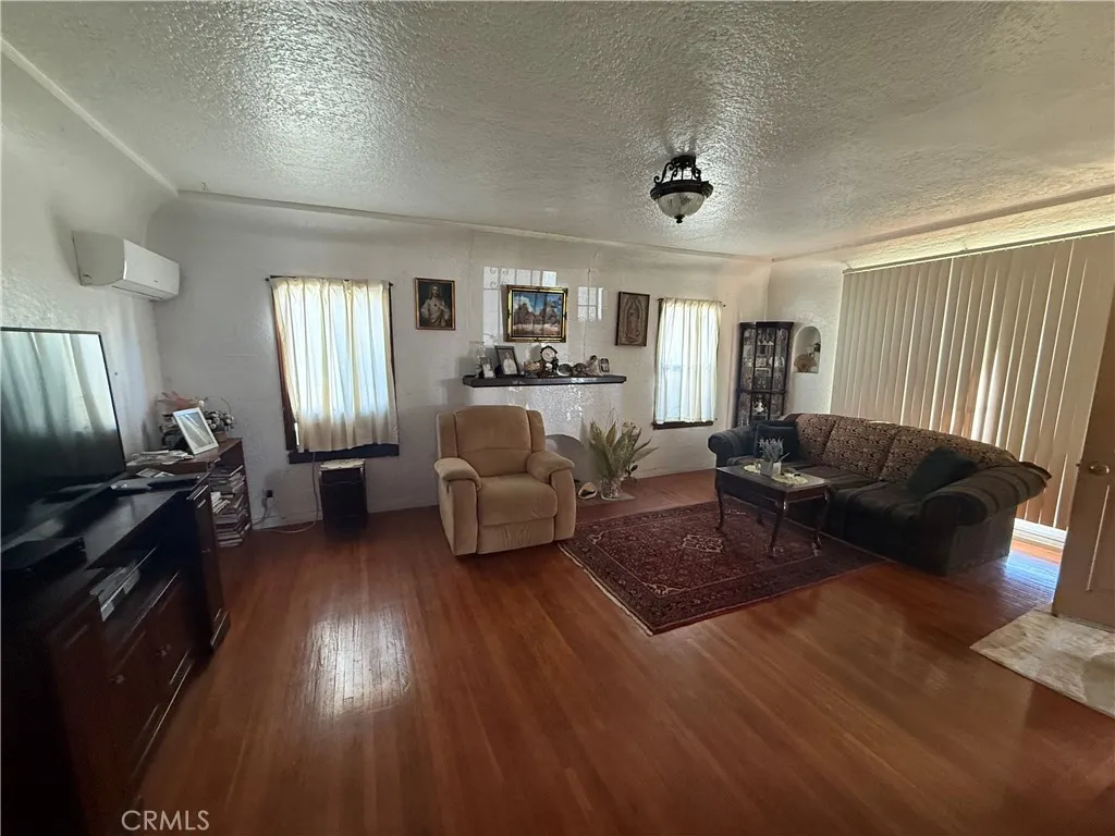 5915 5915 Morrill Avenue, Whittier, California 90606 home-pic-3