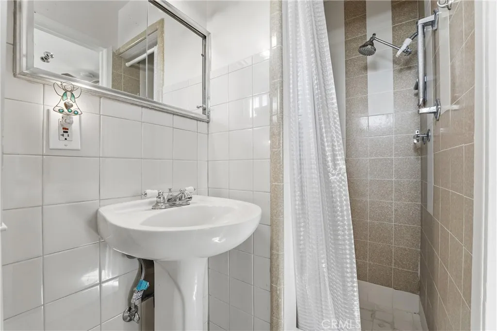 6785 San Alto Way, Buena Park, California 90620 home-pic-19