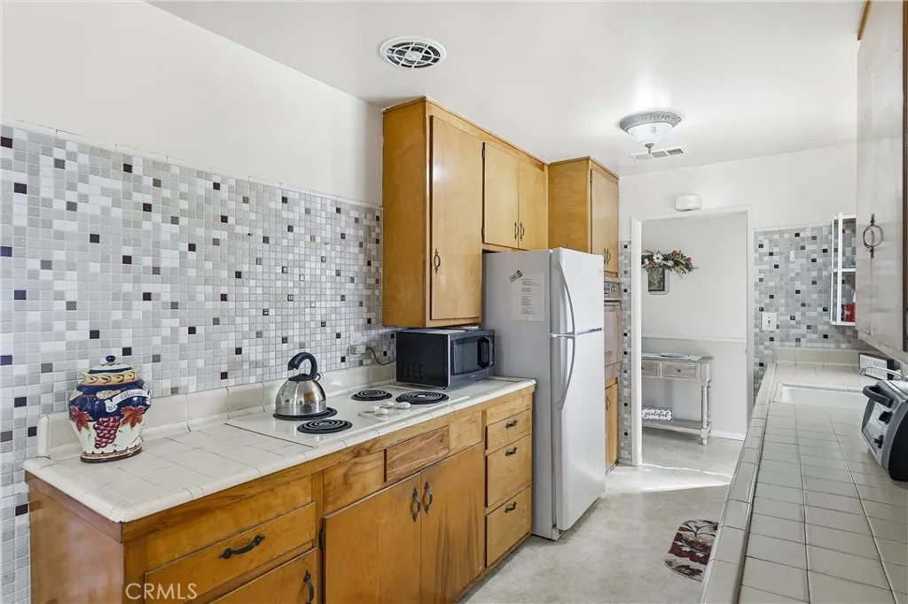 6785 San Alto Way, Buena Park, California 90620 home-pic-14
