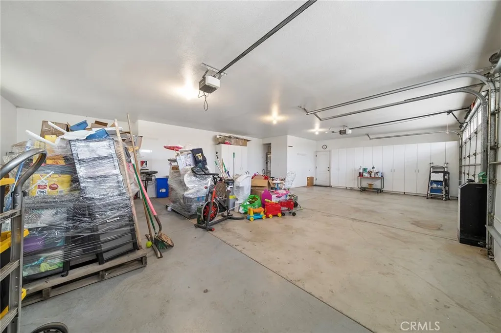 7172 Jargon St, Hesperia, California 92344 home-pic-27
