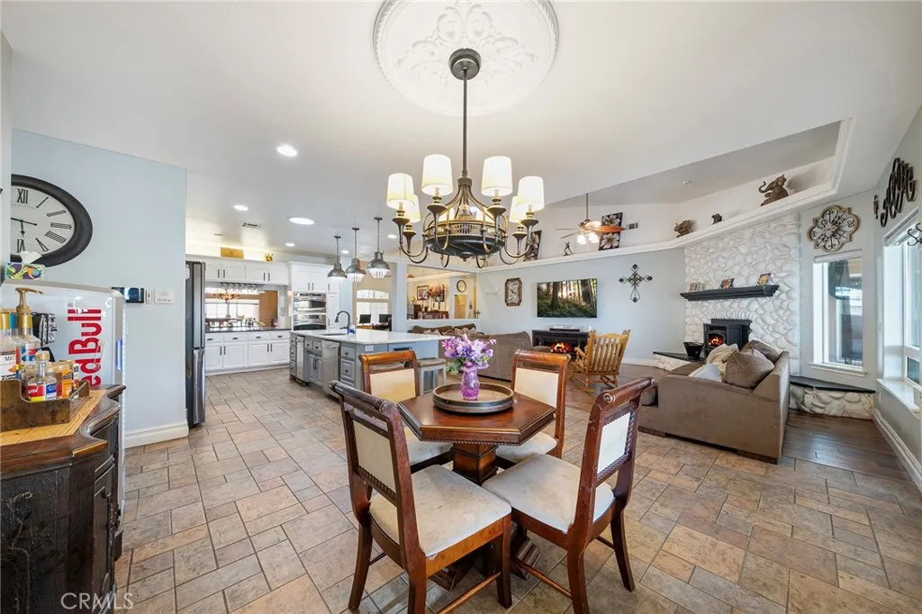 7172 Jargon St, Hesperia, California 92344 home-pic-22