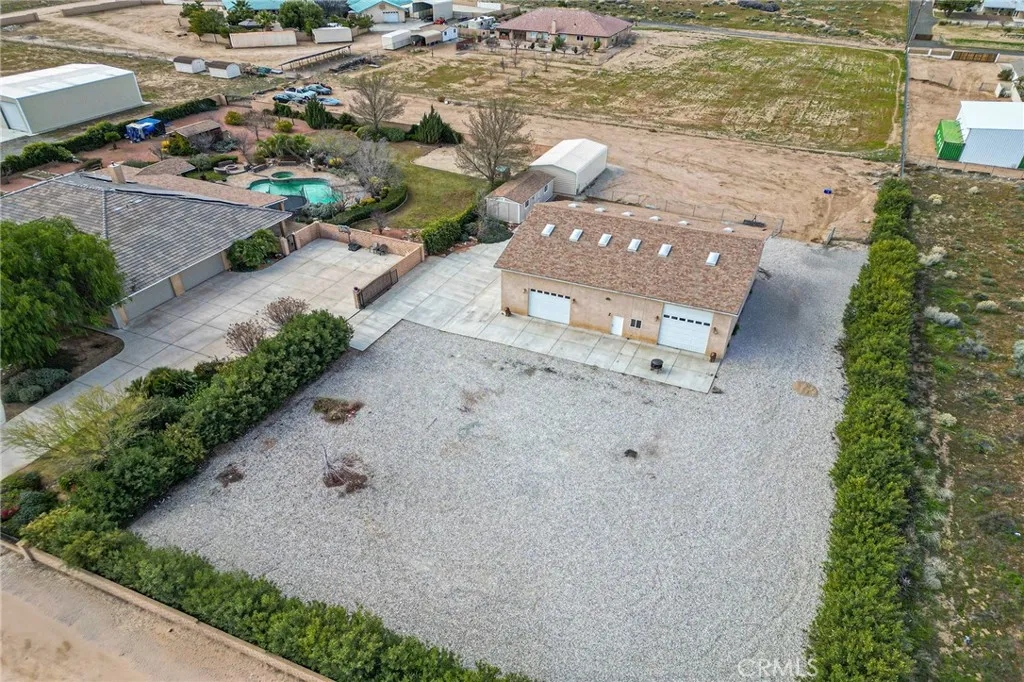 7172 Jargon St, Hesperia, California 92344 home-pic-75