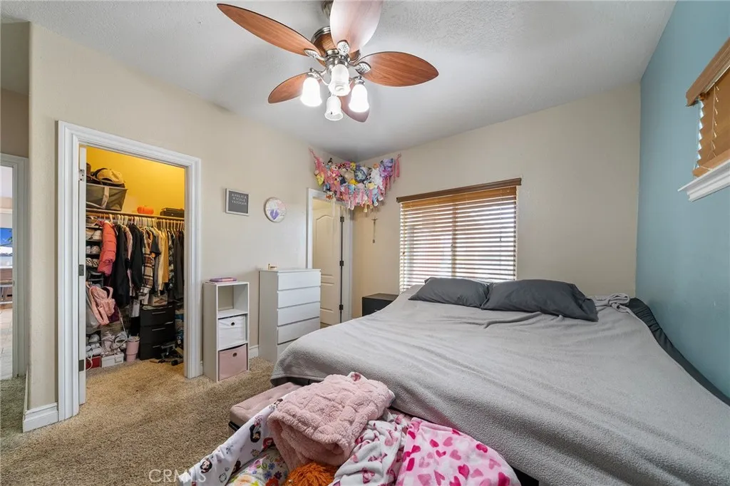 7172 Jargon St, Hesperia, California 92344 home-pic-24