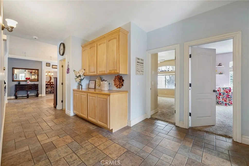 7172 Jargon St, Hesperia, California 92344 home-pic-45