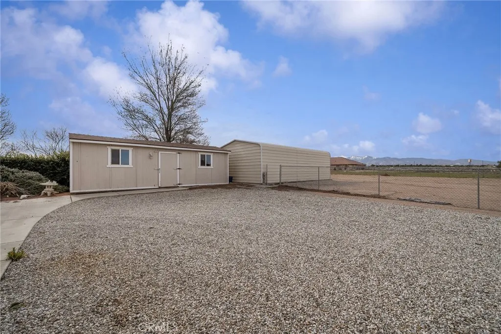 7172 Jargon St, Hesperia, California 92344 home-pic-57