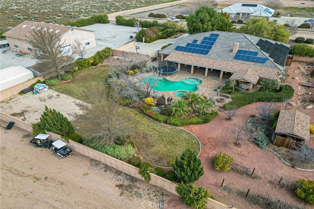 7172 Jargon St, Hesperia, California 92344 home-pic-71