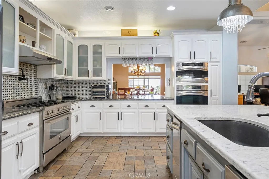 7172 Jargon St, Hesperia, California 92344 home-pic-18