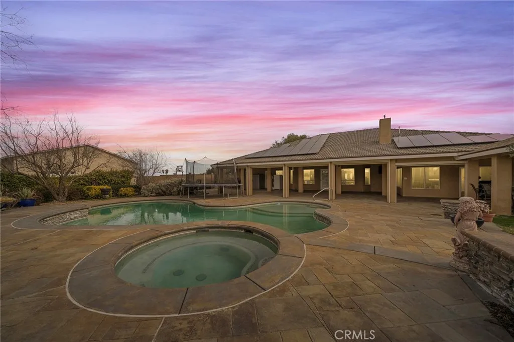 7172 Jargon St, Hesperia, California 92344 home-pic-6