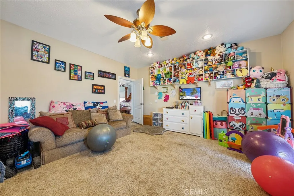 7172 Jargon St, Hesperia, California 92344 home-pic-43