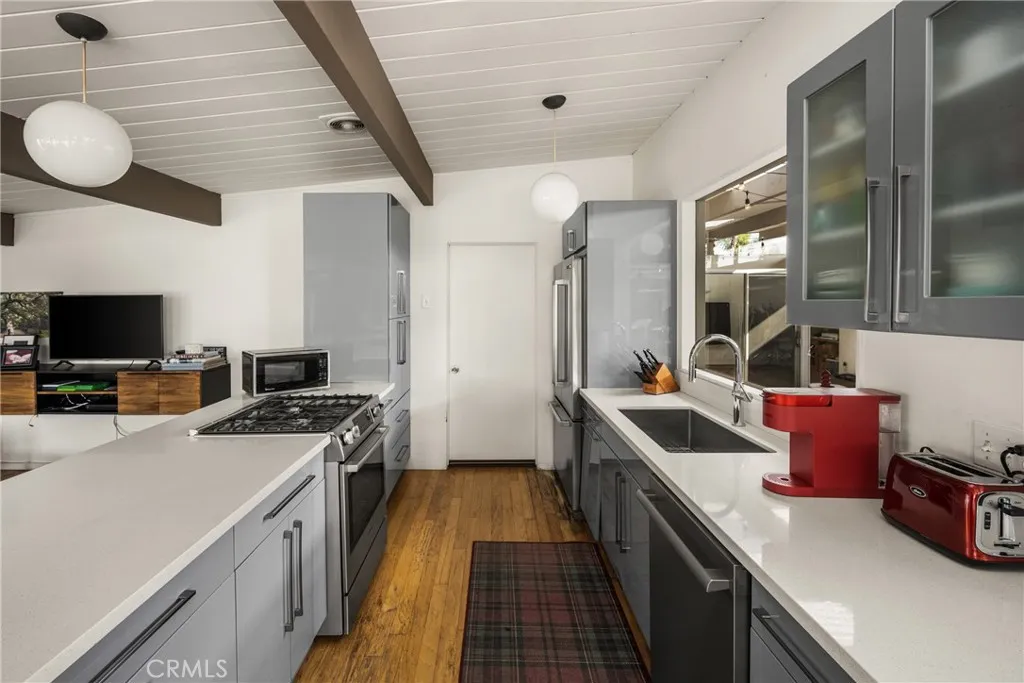 732 S Woodland Street, Orange, California 92869 home-pic-23