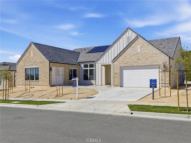 Front Elevation: Esen Modern Farmhouse - Bella Terra Collection at Tesoro - Homesite 40