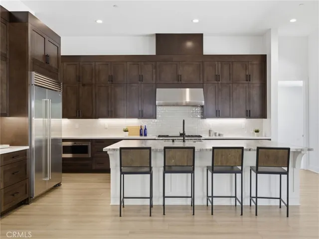 Kitchen: Esen Modern Farmhouse - Bella Terra Collection at Tesoro - Homesite 40