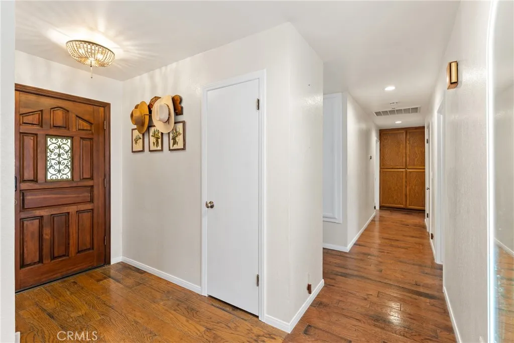 5494 Electric Avenue, San Bernardino, California 92407 home-pic-12