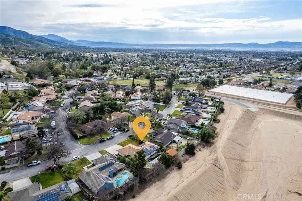 5494 Electric Avenue, San Bernardino, California 92407 home-pic-37