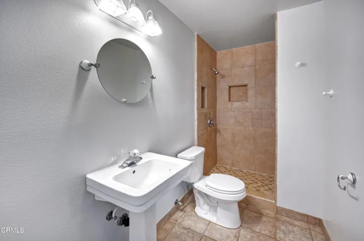 Bathroom (1)