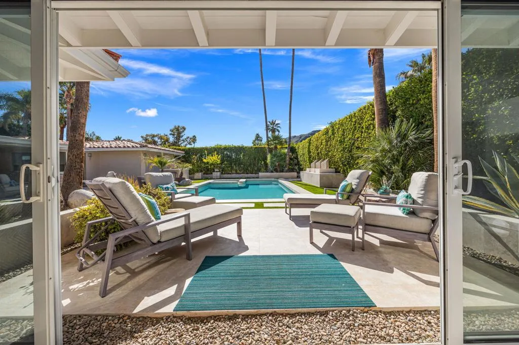 1255 Camino Mirasol, Palm Springs, California 92262 home-pic-58