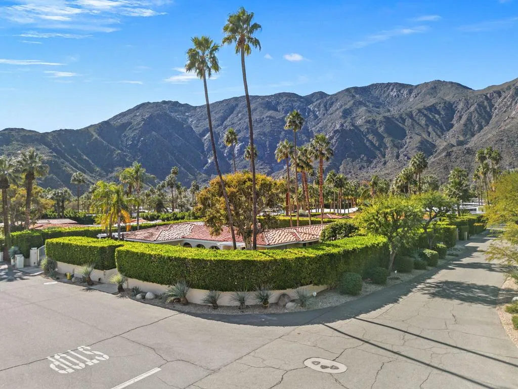 1255 Camino Mirasol, Palm Springs, California 92262 home-pic-75