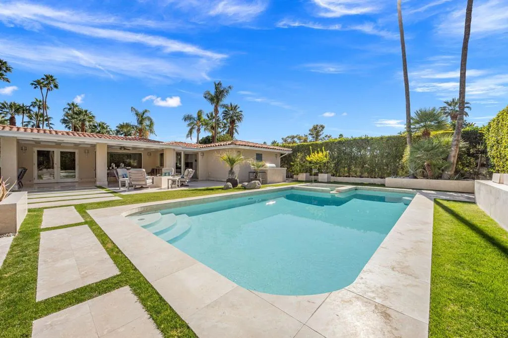 1255 Camino Mirasol, Palm Springs, California 92262 home-pic-65