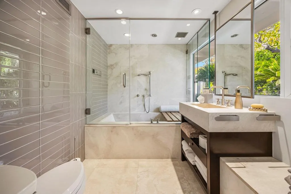 1255 Camino Mirasol, Palm Springs, California 92262 home-pic-43