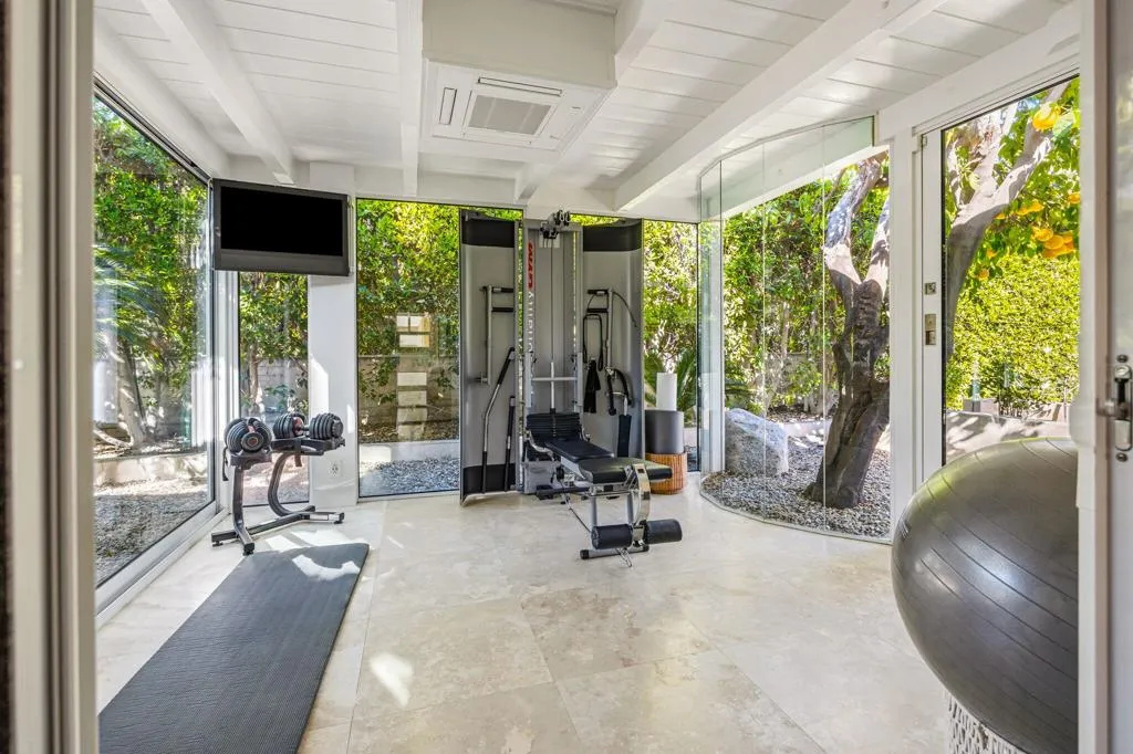 1255 Camino Mirasol, Palm Springs, California 92262 home-pic-44