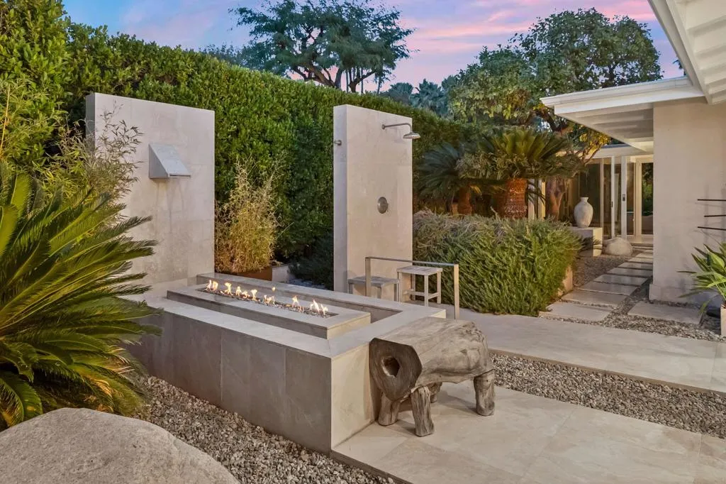 1255 Camino Mirasol, Palm Springs, California 92262 home-pic-92