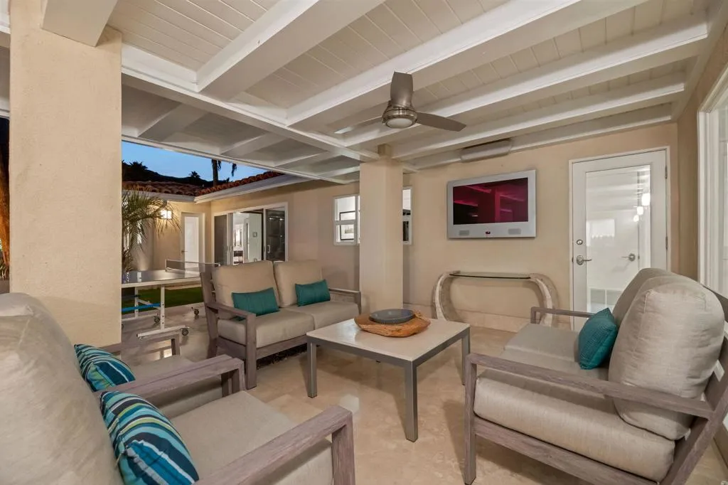 1255 Camino Mirasol, Palm Springs, California 92262 home-pic-96