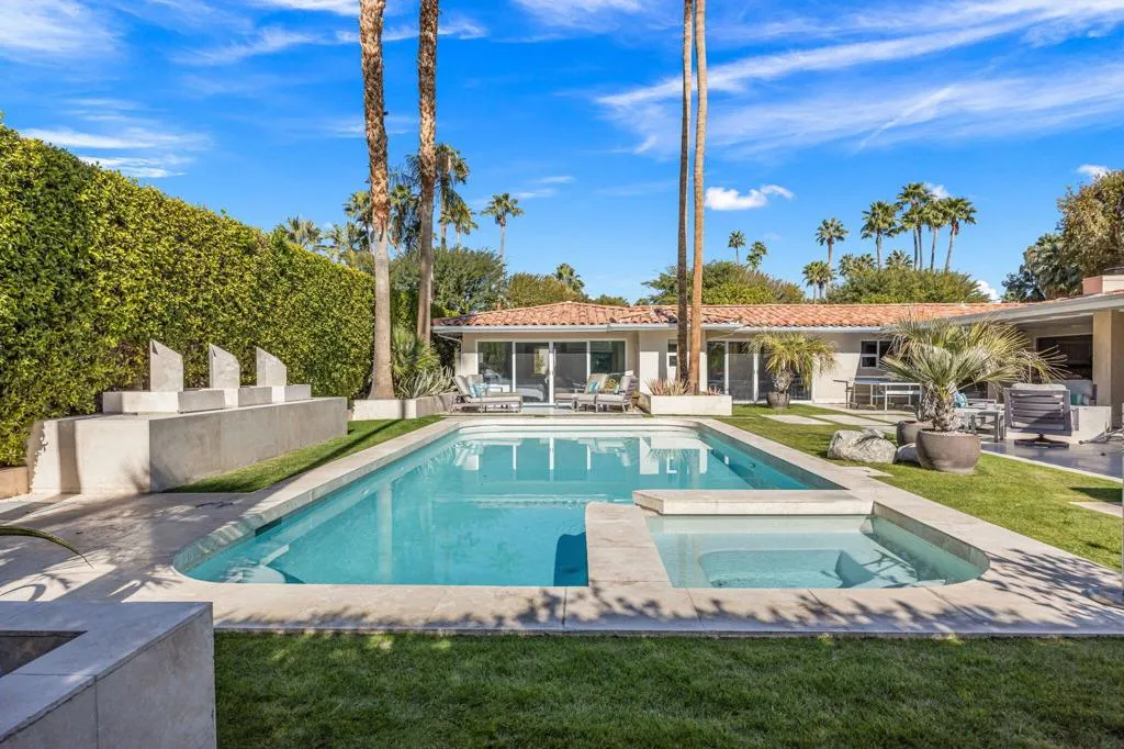 1255 Camino Mirasol, Palm Springs, California 92262 home-pic-60