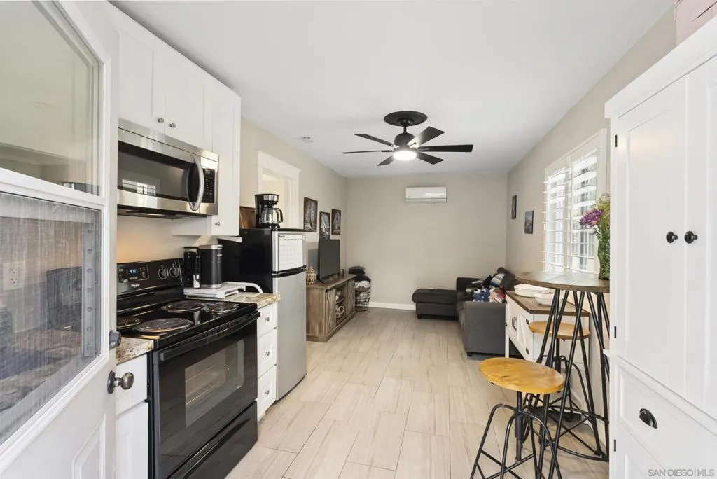 4214 Bobbie Ln, La Mesa, California 91941 home-pic-28