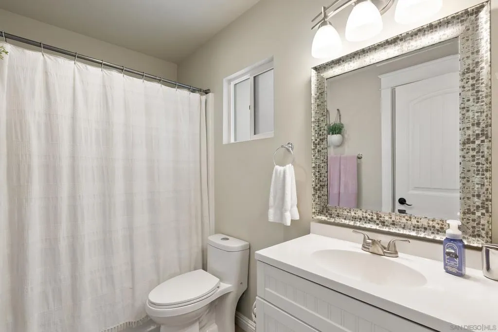 4214 Bobbie Ln, La Mesa, California 91941 home-pic-30