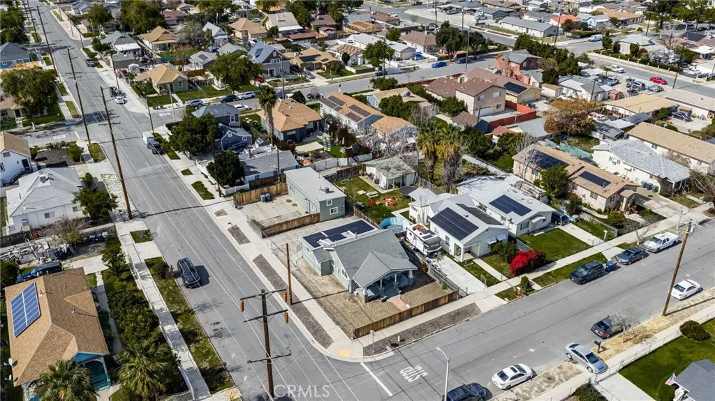 903 Webster, Redlands, California 92374 home-pic-44
