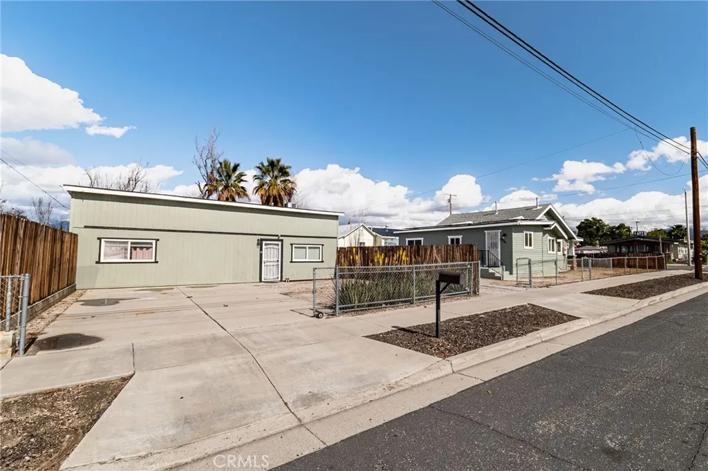 903 Webster, Redlands, California 92374 home-pic-27