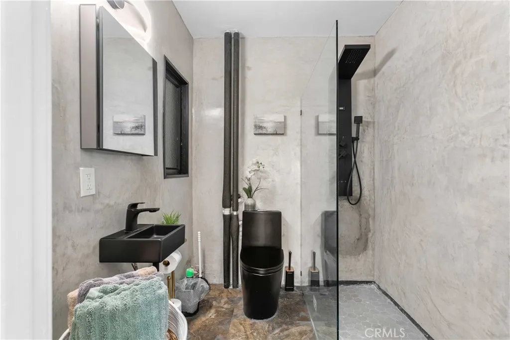 360 W Ocean Boulevard 408, Long Beach, California 90802 home-pic-29
