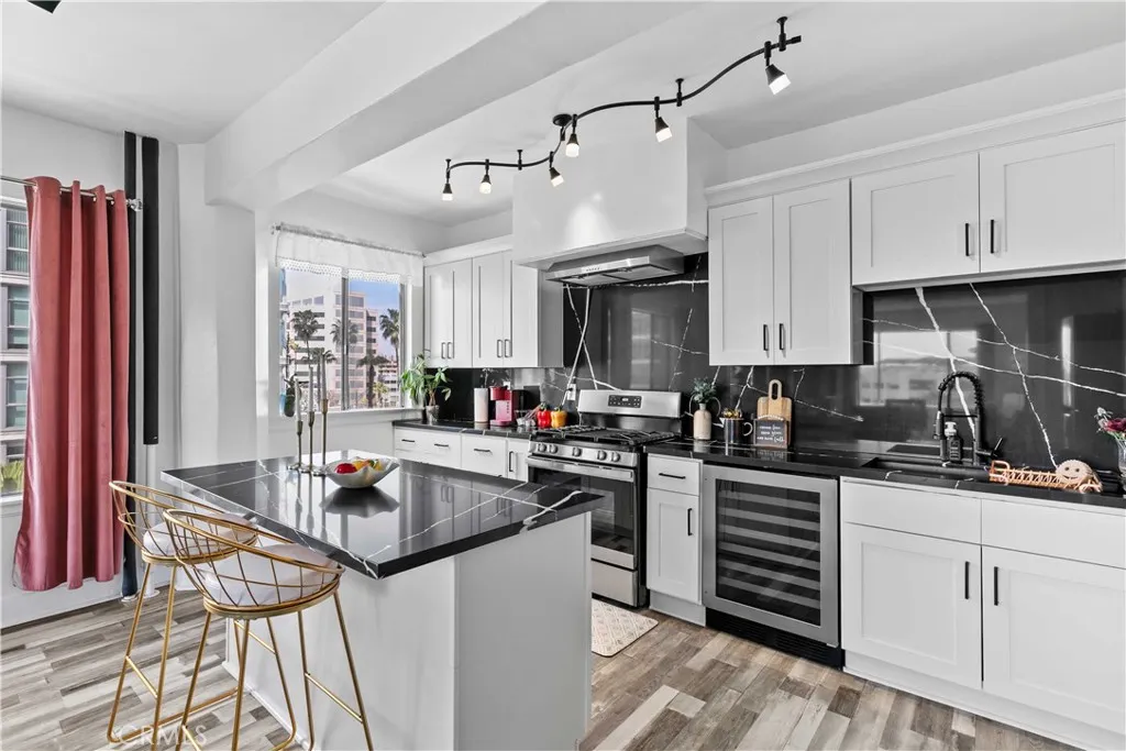360 W Ocean Boulevard 408, Long Beach, California 90802 home-pic-13