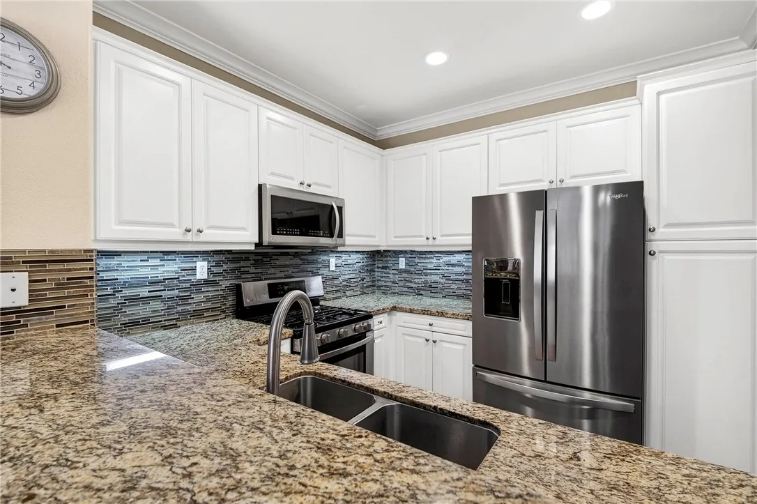 22960 Mission, Carson, California 90745 home-pic-15