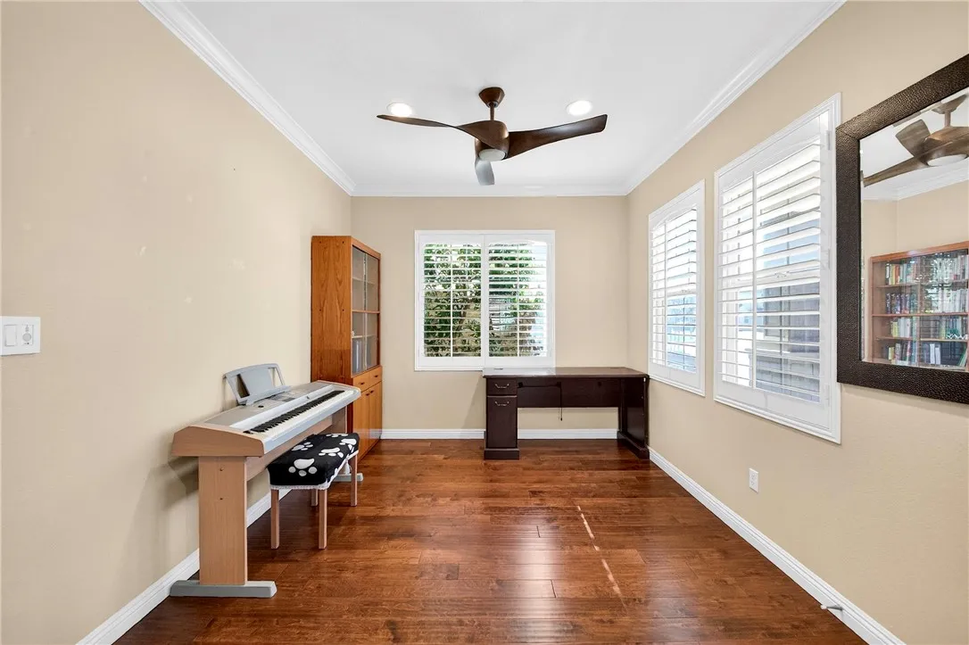 22960 Mission, Carson, California 90745 home-pic-10