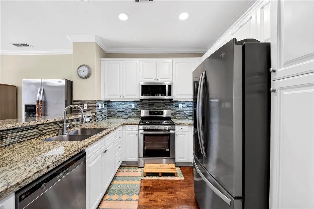 22960 Mission, Carson, California 90745 home-pic-13