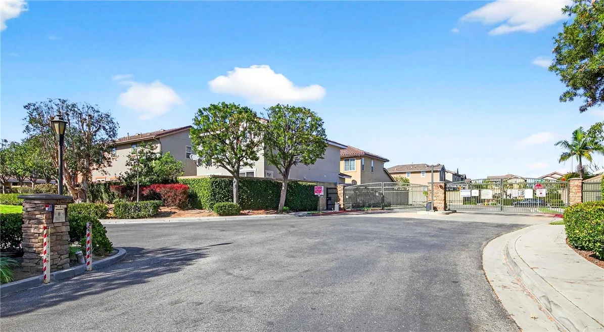 22960 Mission, Carson, California 90745 home-pic-35