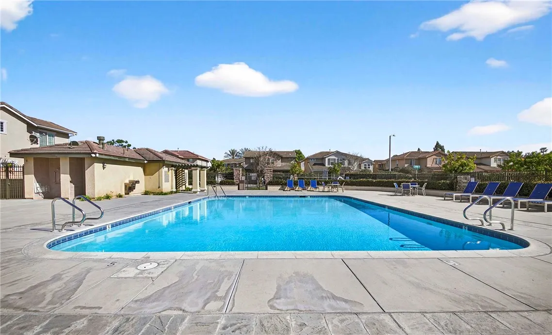 22960 Mission, Carson, California 90745 home-pic-31