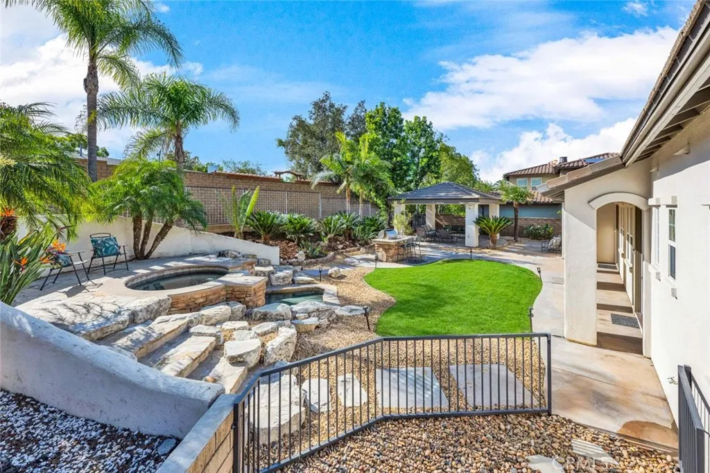 18888 Dry Creek Road, Yorba Linda, California 92886 home-pic-2