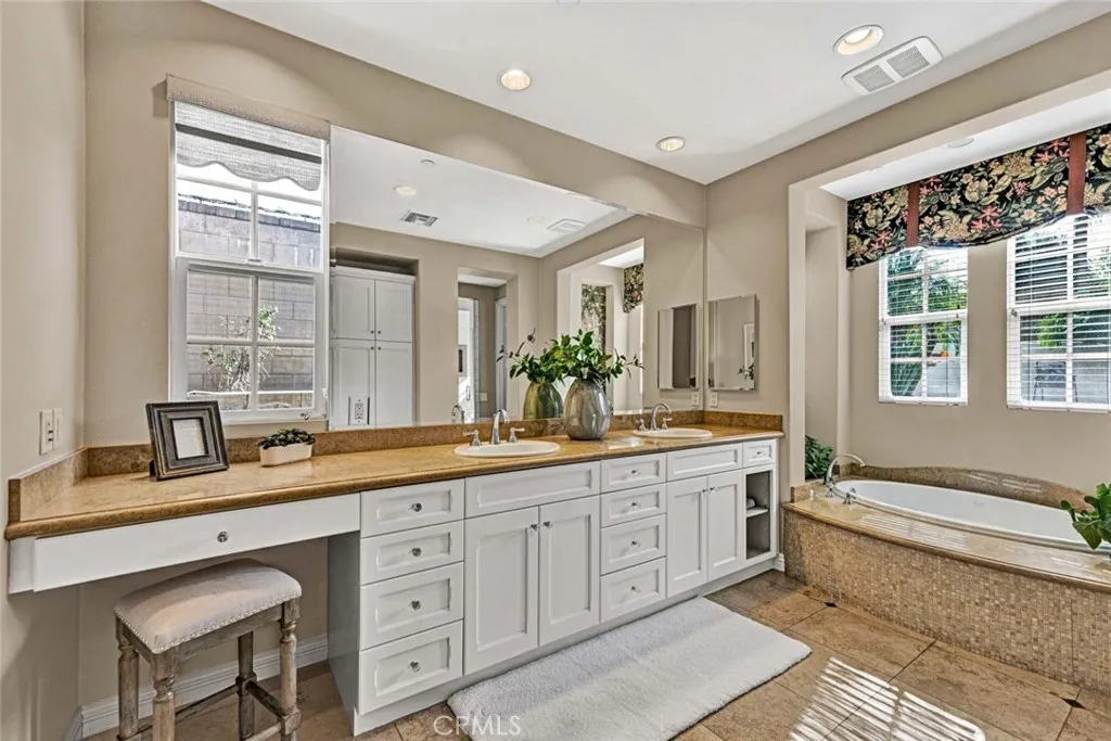 18888 Dry Creek Road, Yorba Linda, California 92886 home-pic-14