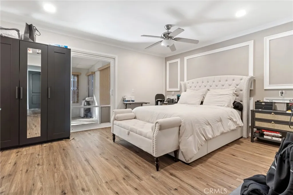 27945 Sycamore Creek, Valencia, California 91354 home-pic-18