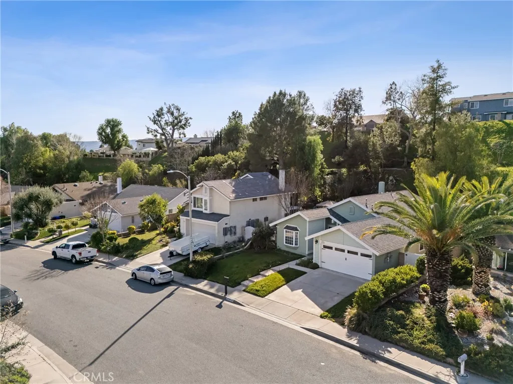 27945 Sycamore Creek, Valencia, California 91354 home-pic-38