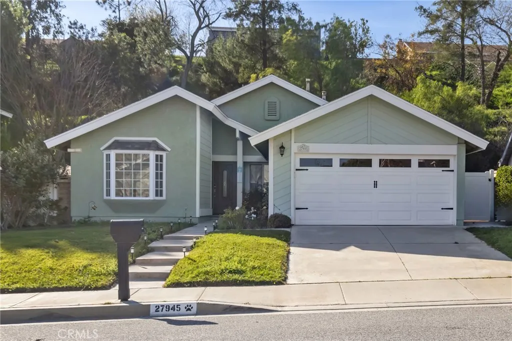 27945 Sycamore Creek, Valencia, California 91354 home-pic-1