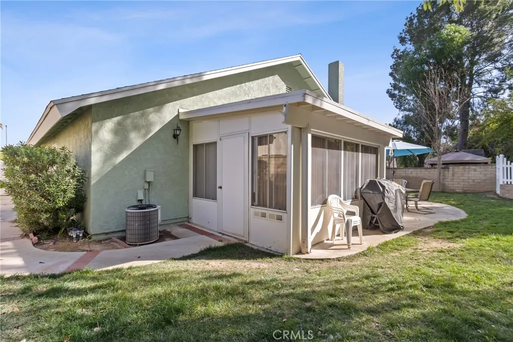 27945 Sycamore Creek, Valencia, California 91354 home-pic-4