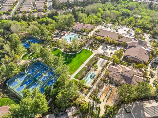 4 Seasons Amenity's, don't end here, three Club Houses are available, including an inside swimming pool, and more tennis courts, hiking paths, and more!