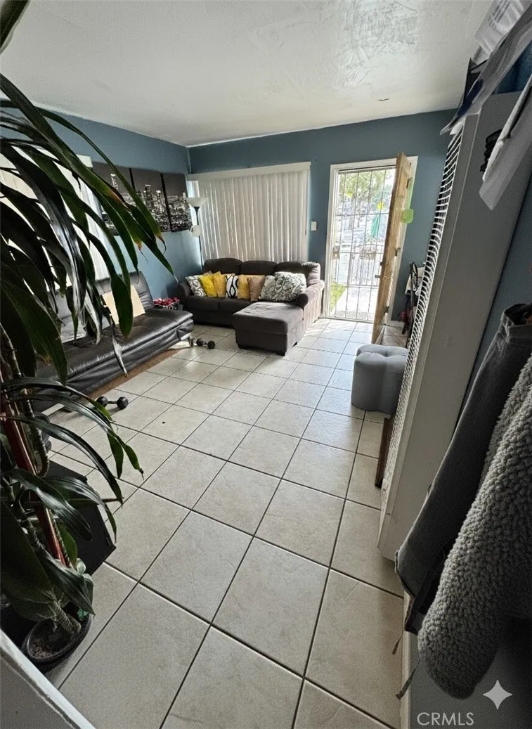 13947 Downey, Paramount, California 90723 home-pic-7