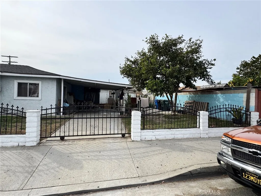 13947 Downey, Paramount, California 90723 home-pic-16